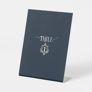 Elegante verbrande oranje monogram kam wedding taf reclamebord met voetstuk
