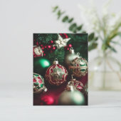 Elegante Victoriaanse Rode Groene Kerstballen Feestdagenkaart (Staand voorkant)