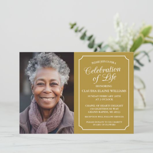 ELEGANTE VIERING VAN HET LEVEN BEGRAFENISUITNODIGI KAART (Staand voorkant)