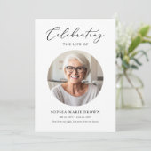 Elegante Viering van het Leven Foto Memorial Begra Kaart (Staand voorkant)