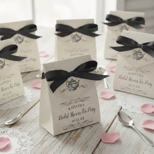 Elegante Vintage Theepartij | Bruidsmeisjesfeest Bedankdoosjes