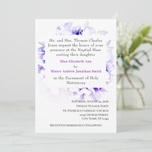 Elegante viooltjes Katholieke bruiloft uitnodiging (Staand voorkant)