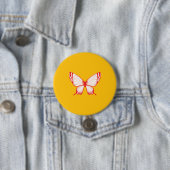 Elegante vlinder Buttonnen – Delicate Winged Ronde Button 7,6 Cm (In situ)
