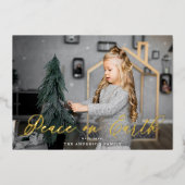 Elegante Vrede op Aarde Script Red Foto Folie Feestdagenkaart (Voorkant)