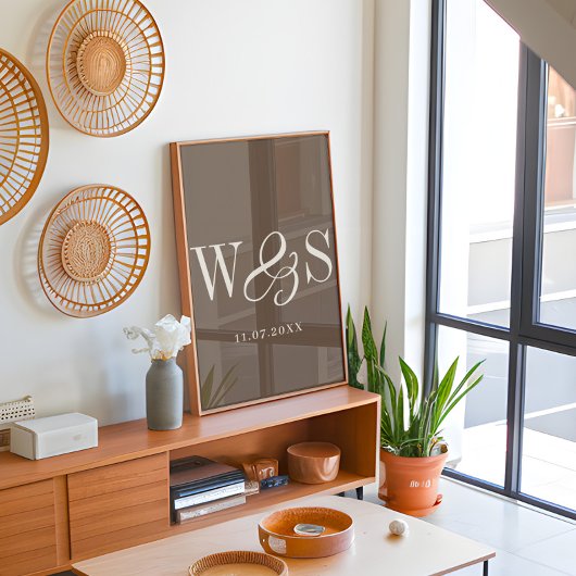 Elegante warmbruine paar initialen bruiloft poster