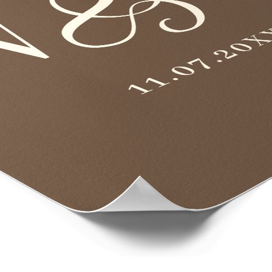 Elegante warmbruine paar initialen bruiloft poster (Hoek)