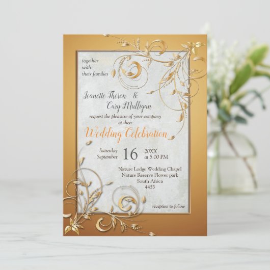 Elegante warme gouden schaduwen en abstracte bloem kaart (Staand voorkant)