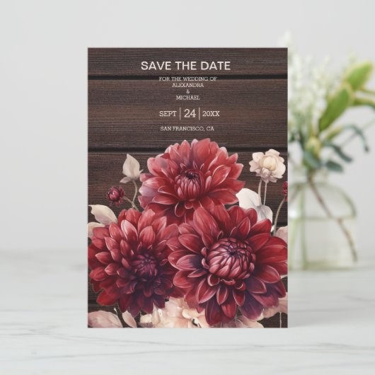 Elegante Waterverf Bourgondië Dahlia bruiloft Save The Date (Staand voorkant)