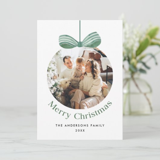 Elegante Waterverf Groene Strik Kerst Vijf Foto Feestdagenkaart (Staand voorkant)