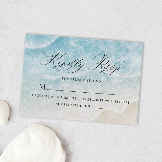 Elegante Waterverf Ocean Beach Script Wedding RSVP Kaartje