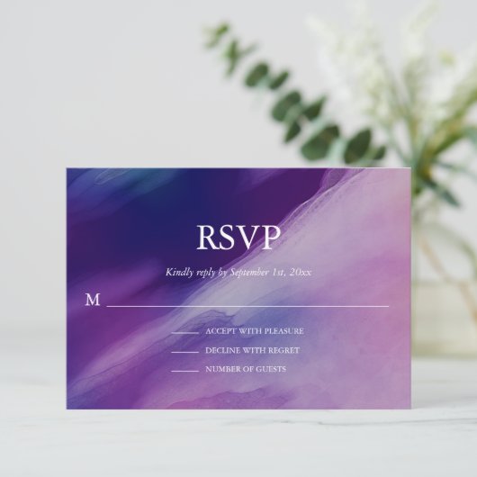 Elegante Waterverf Paarse marineblauwe bruiloft RSVP Kaartje (Staand voorkant)