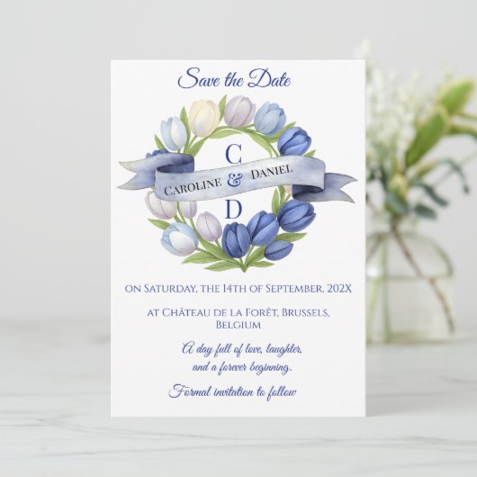 Elegante Waterverf Tulp krans bruiloft blauw ivoor Save The Date (Staand voorkant)