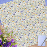 Elegante Waterverf Wildflowers Patterned Sjaal<br><div class="desc">Voeg een bloemige bloei toe aan je outfit met deze chiffon sjaal, die een patroon van frisse blauw en geel wilde bloemen in een waterverf stijl heeft. Licht, luchtig en moeiteloos stijlvol, deze sjaal voegt een vleugje botanische charme toe aan uw dag. Of je nu de hond uitlaat of je...</div>