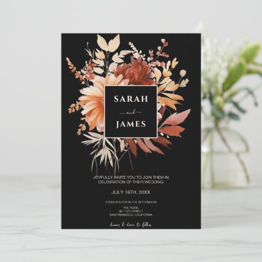 Elegante Waterverf Zwart Bloemen Vallen Bruiloft Kaart (Staand voorkant)