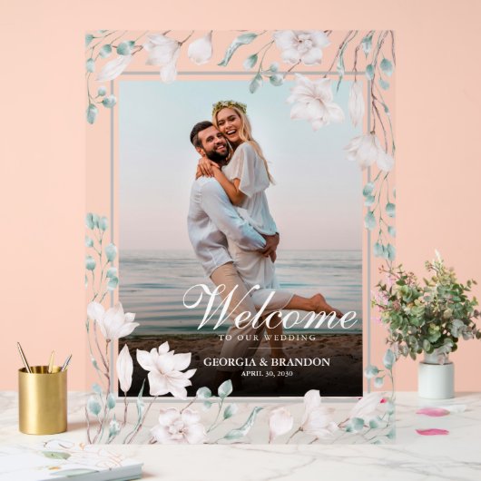 Elegante Welkom Huwelijksfoto Magnolia Floral Acryl Bord (Huwelijk)