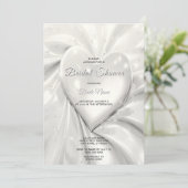 Elegante White Cream Heart Bruids Douche Uitnodigi Kaart (Staand voorkant)