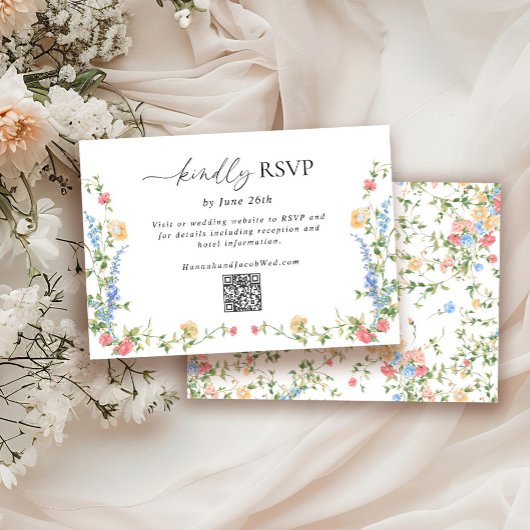 Elegante Wilde Bloem Bruiloft QR Code RSVP Kaart
