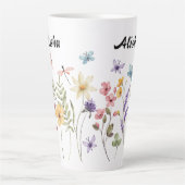 Elegante wilde bloemen vlinders latte mok (Voorkant)