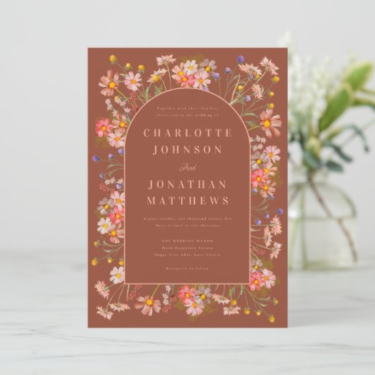 Elegante Wildflower Arch Terracotta Fall Wedding Kaart (Staand voorkant)