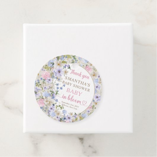 Elegante Wildflower Meadow Blush Roze Lichtblauw Bedankjes Labels (In situ)