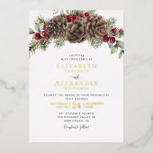 Elegante winter bessen dennenappel kerst bruiloft folie uitnodiging (Voorkant)