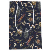 Elegante Winter Medium Gift Bag met Pinecones Medium Cadeauzakje (Voorkant)