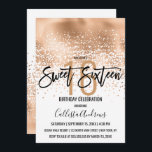 Elegante witgouden folie Confetti Ombre Sweet 16 Kaart<br><div class="desc">Deze chique en glamoureuze Sweet 16 Invitation is een trendy en modieus ontwerp met een faux-geprinte girly gouden folie abstracte confetti ombre gradient op de top van een witte achtergrond. Het is ideaal voor het moderne en elegante verjaardagsmeisje met zijn eenvoudige print en artsy zwarte penseelstreek aangepaste typografie. Pas de...</div>