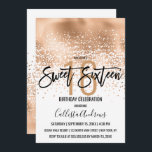 Elegante witgouden folie Confetti Ombre Sweet 16 Kaart<br><div class="desc">Deze chique en glamoureuze Sweet 16 Invitation is een trendy en modieus ontwerp met een faux-geprinte girly gouden folie abstracte confetti ombre gradient op de top van een witte achtergrond. Het is ideaal voor het moderne en elegante verjaardagsmeisje met zijn eenvoudige print en artsy zwarte penseelstreek aangepaste typografie. Pas de...</div>