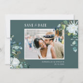 Elegante witte bloem eucalyptus trouwfoto save the date (Voorkant)