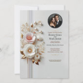 Elegante Witte Bloemen Foto Huwelijksuitnodiging Kaart (Voorkant)