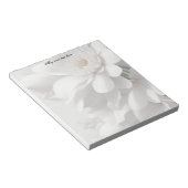 Elegante Witte Bloemen Notitieblok (Schuin)