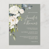 Elegante Witte Bloemen op Sage Groene Bruiloft Briefkaart (Voorkant)