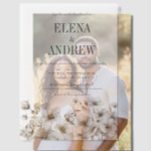 Elegante witte bloemen overlay bruiloft vellum uitnodigingen