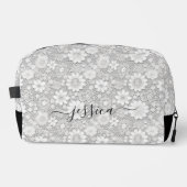 Elegante witte bloemenkant patroon scriptnaam toilettasje (Voorkant)