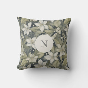 Elegante witte bloesems w salie bladeren op grijs kussen