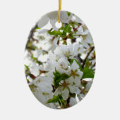 Elegante witte bloesems witte bloemen witte bloeme keramisch ornament (Voorkant)