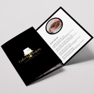 Elegante witte cake met bloemen II Bakkerij Brochu Drieluik Kaart