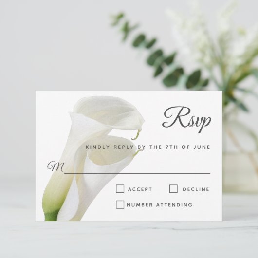 Elegante witte Calla Lilies Bloemenbruiloft RSVP (Staand voorkant)