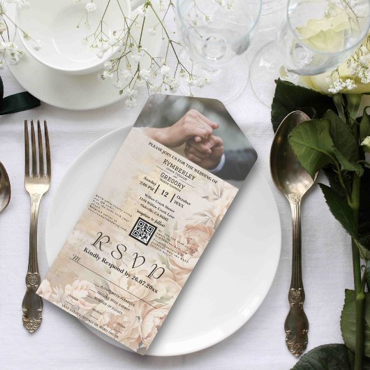 Elegante witte crème pioen bloemige QR code foto All In One Uitnodiging