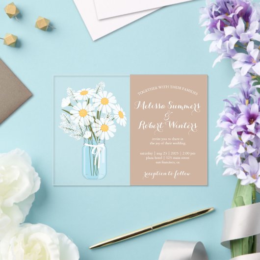 Elegante Witte Daisies Mason Jar Wedding Beige Acryl Uitnodigingen (Insitu (Huwelijk))