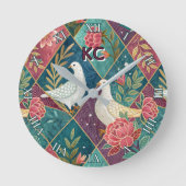 Elegante Witte Duiven Roze Bloemen & Goud Geometri Ronde Klok (Voorkant)
