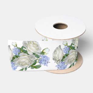 Elegante witte en blauwe bloempatroon satijnen lint
