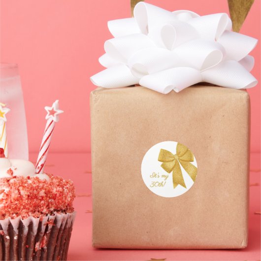 Elegante Witte en Gouden Glitter Boog Verjaardag Ronde Sticker (Feest)