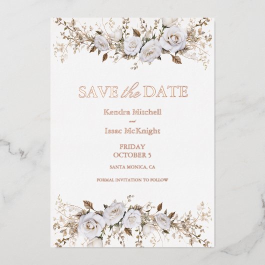 Elegante witte en gouden Rozen  Crest bruiloft Folie Uitnodiging (Voorkant)