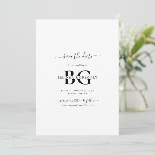 Elegante witte en zwarte monogram Initialen bruilo Save The Date (Staand voorkant)
