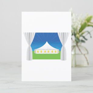 Elegante witte feitentent met gordijnen kaart