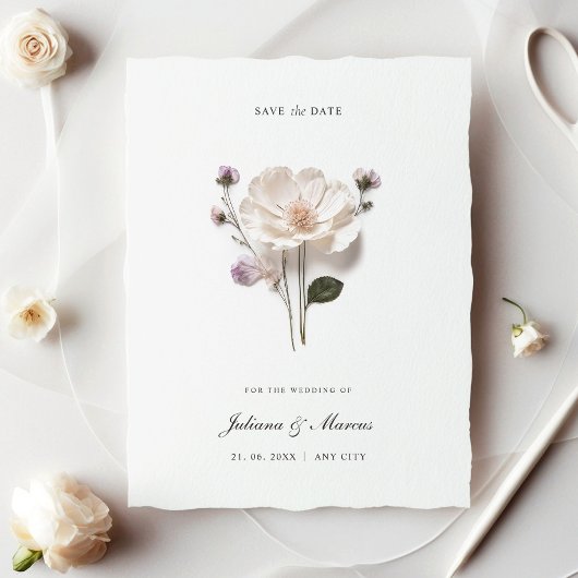 Elegante witte geperste bloem chic save the date