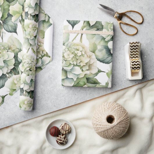 Elegante witte groene waterverf bloemenhortensia's cadeaupapier (Crafts)