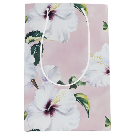 Elegante witte hibiscus op zachte roze achtergrond medium cadeauzakje (Voorkant)