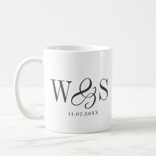 Elegante witte initiaal bruidsparen koffiemok (Links)